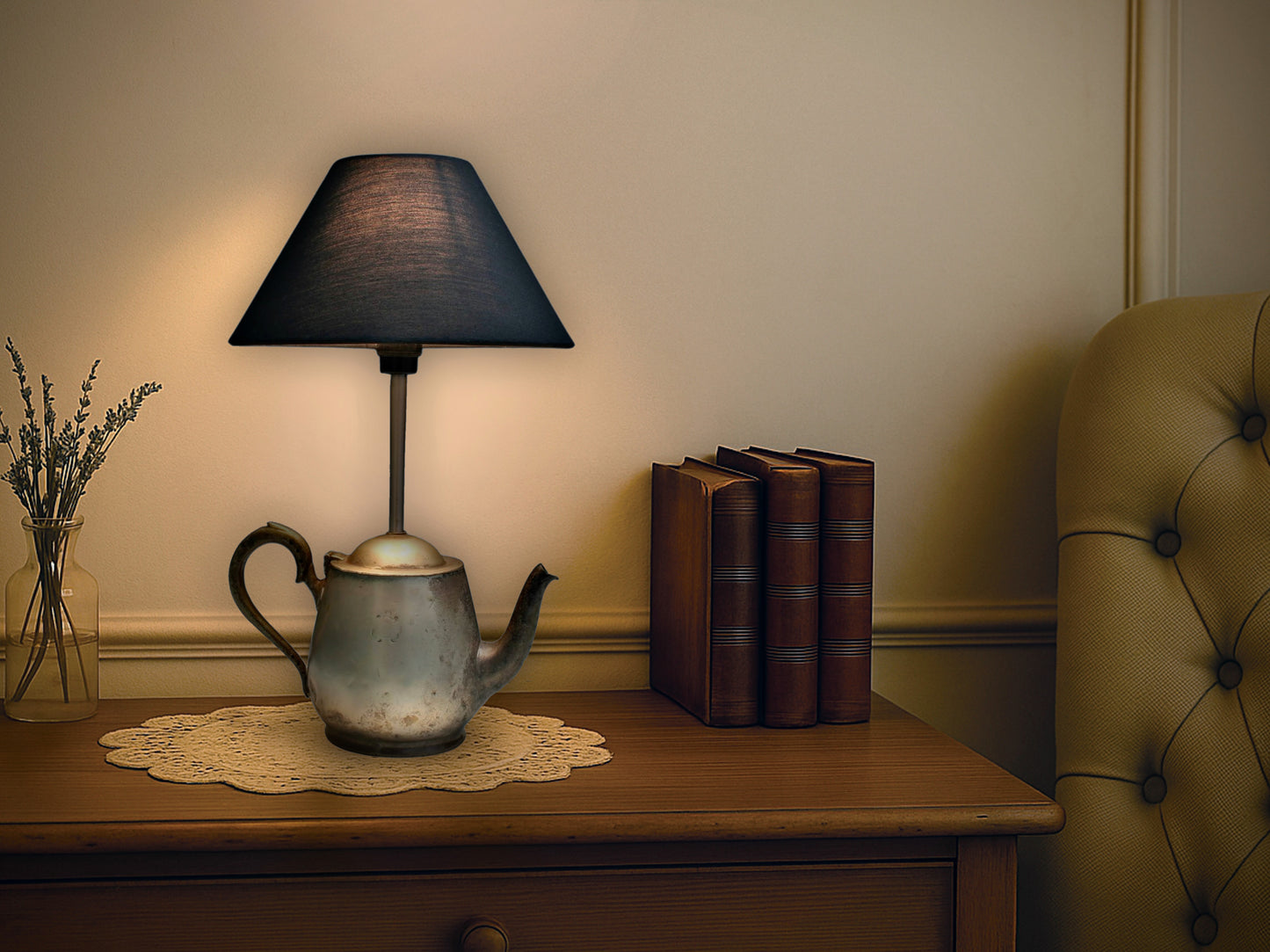 silver teapot lamp from England, a unique lamp for vintage decor