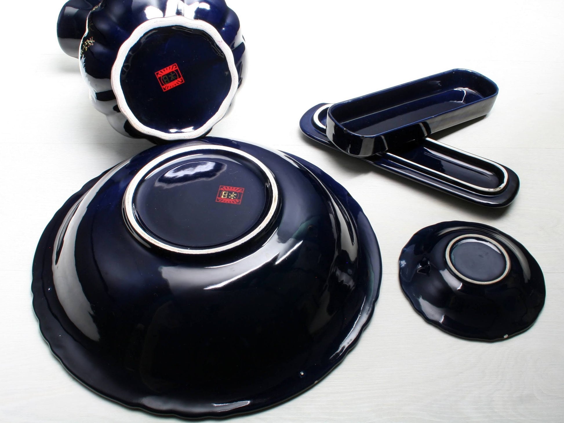 Vintage Wash Basin 4 piece set - pitcher, wash basin, soap dish & toothbrush holder | Vintage Decor Home Decorations | Bathroom Decor Deals