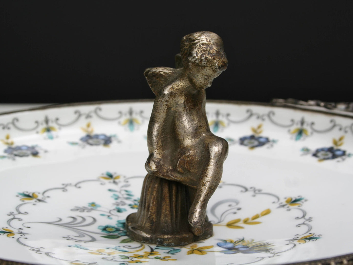 Pedestal Dish -Serving Plate | Trinket Dish or Catch All for Kitchen Decor