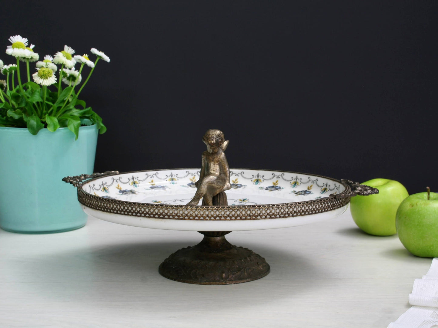 Pedestal Dish -Serving Plate | Trinket Dish or Catch All for Kitchen Decor