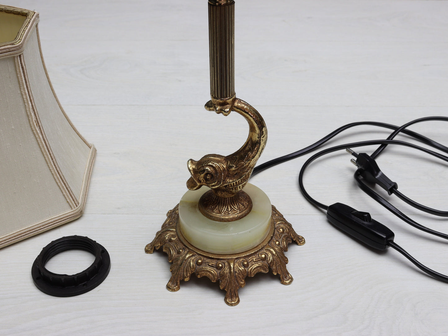Unique Table Lamp | Accent Lamp / Bedside Lamp | Vintage Home Decor