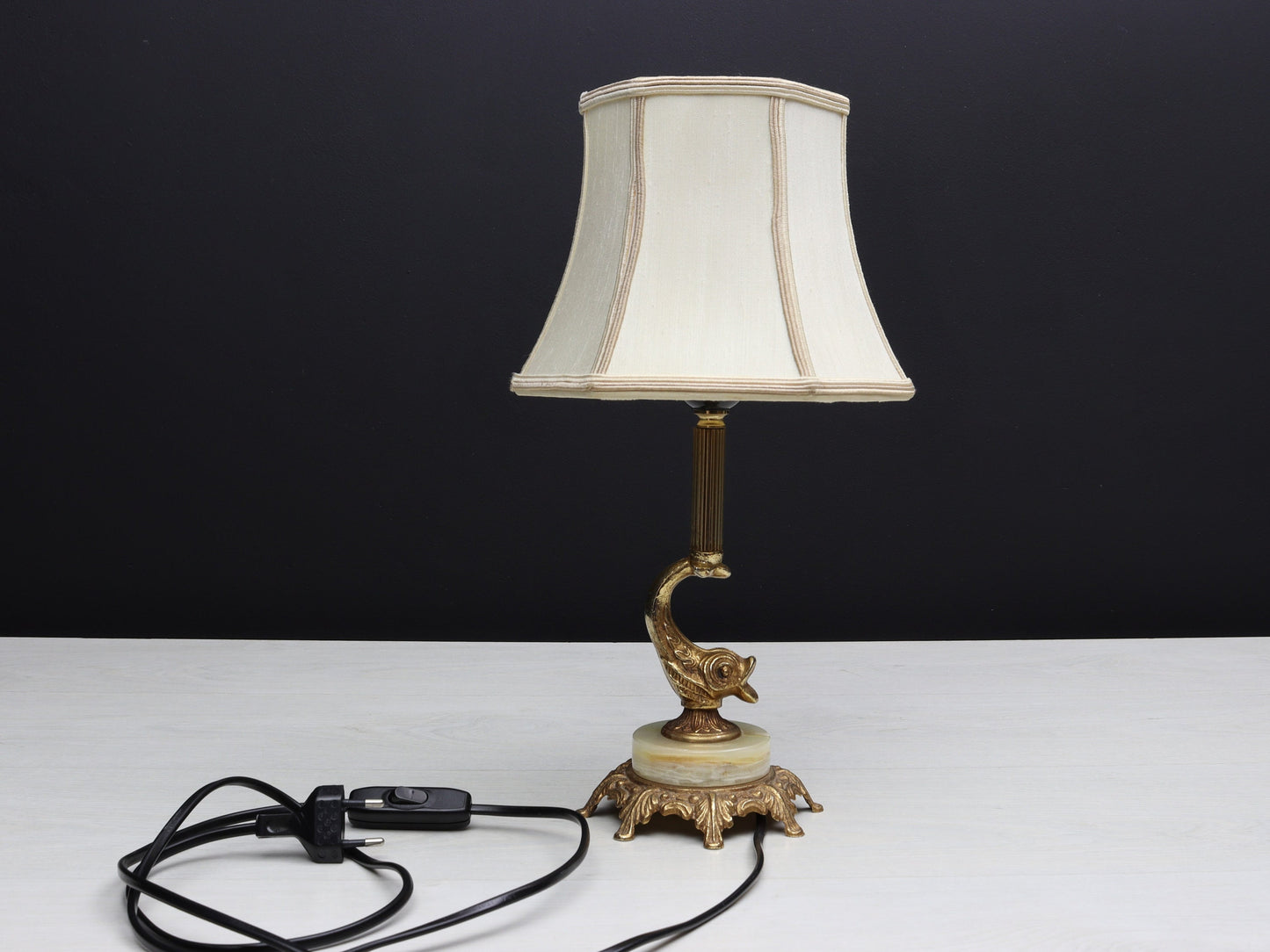 Unique Table Lamp | Accent Lamp / Bedside Lamp | Vintage Home Decor