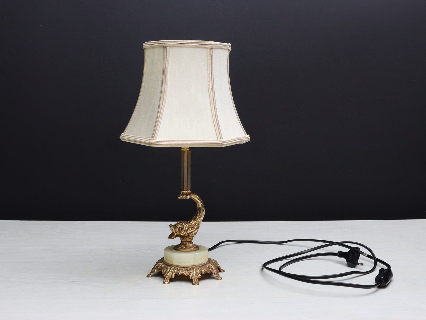 Unique Table Lamp | Accent Lamp / Bedside Lamp | Vintage Home Decor