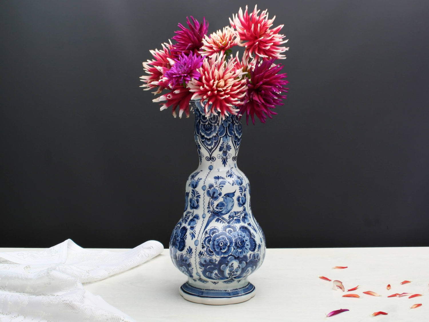 Discovery hand painted decorative vases and unique pottery and glass from Europe. Find Delft blue  decorative vases, ginger jars, flower vases, blown glass centerpiece vases, and more.