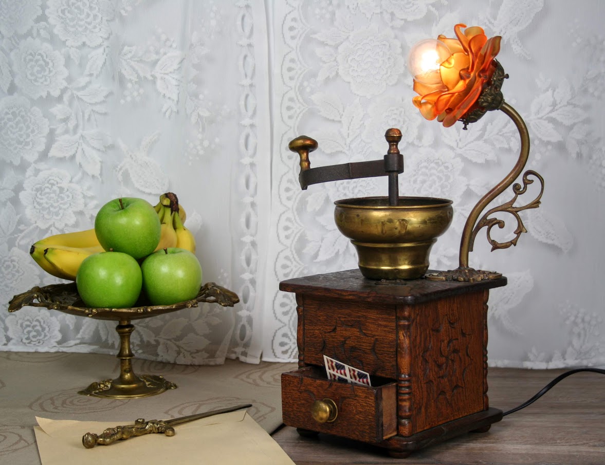 A fusion of old charm with modern design to create unique lighting fixtures. We seek out interesting antique and vintage items and combine them with modern elements to create a truly distinctive light. 