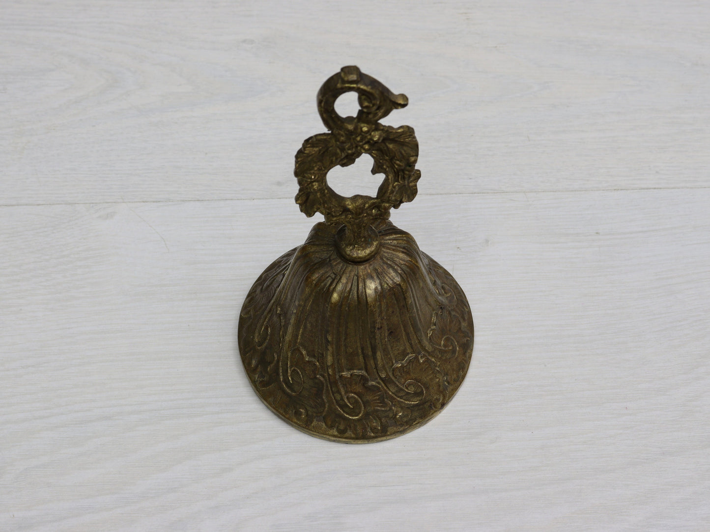 Bronze Hand Bell-Dinner Bell | Table Bell-Desk Ornament | Vintage Home Decor