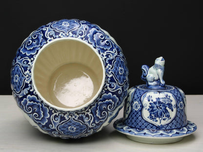 Delft Blue and White Vase -Large Ceramic Ginger Jar with Foo Dog Lid -Delft Pottery