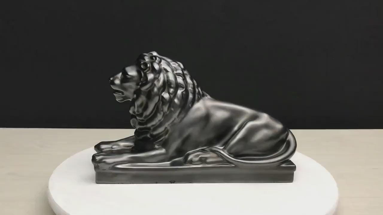 Collectible Meissen male lion sculpture | Animal Figurines-Vintage Decor