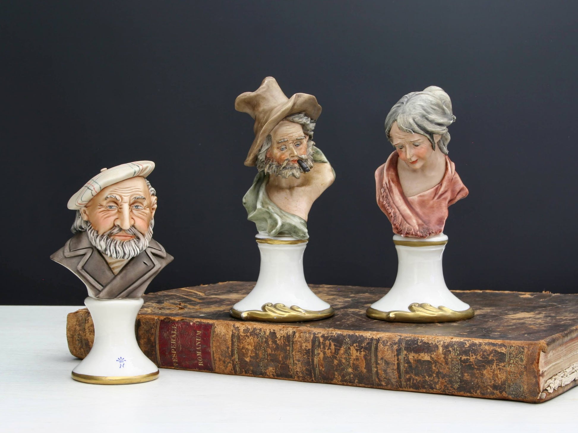 Capodimonte Collectibles | unique set of 3 Bust Statues 