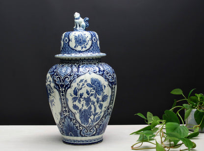 Vintage Delft ceramic - Delft Blue Foo Dog vase with matching lid