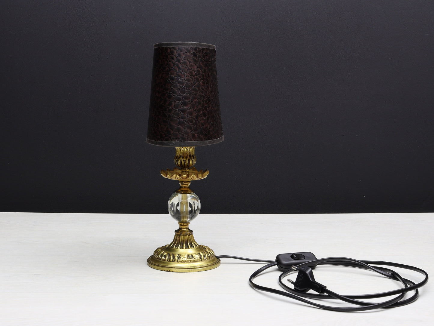 Mid Century Vintage Lamp | Bedside Lamp / Accent Lamp | Vintage Home Decor