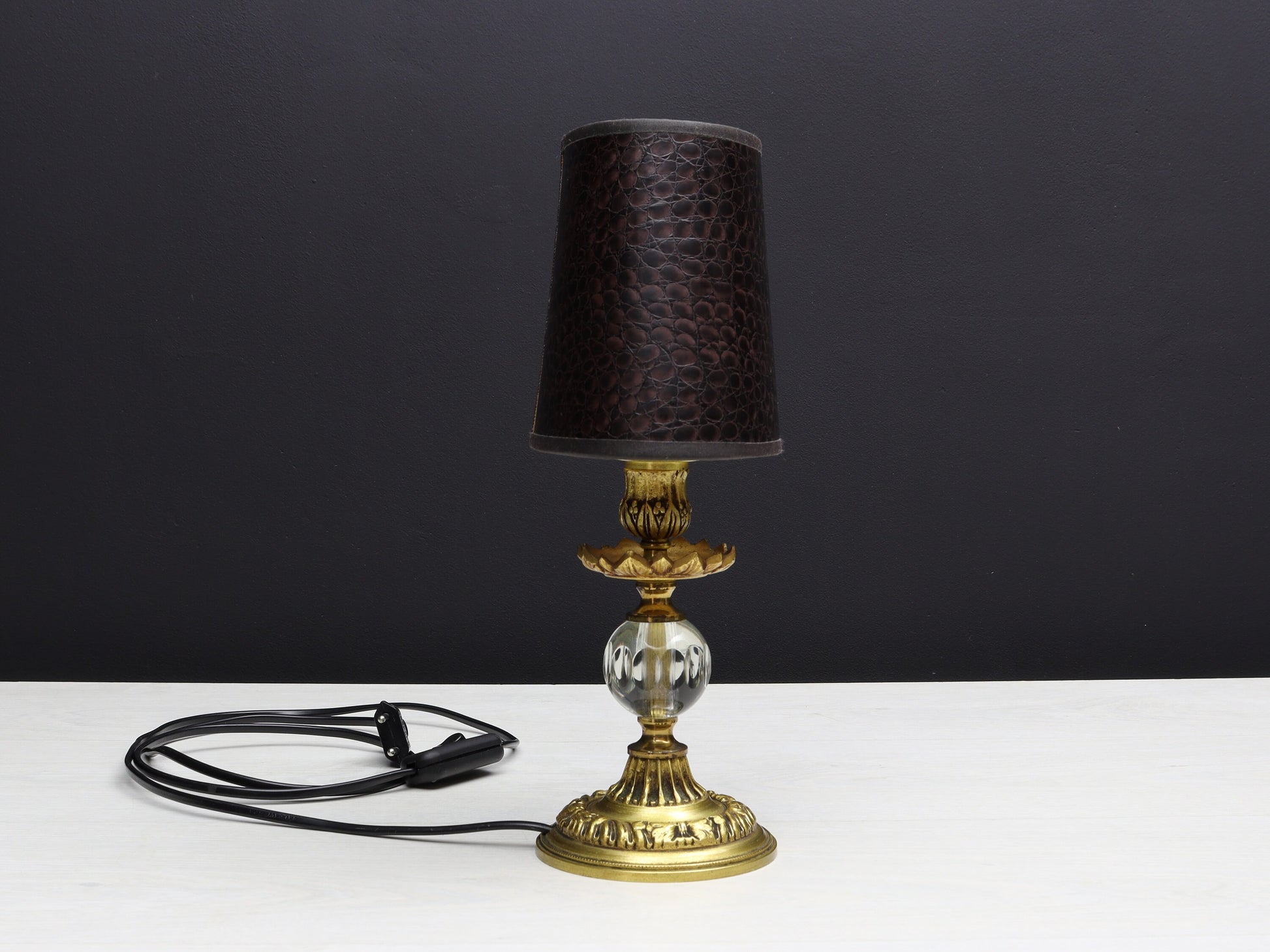 Mid Century Vintage Lamp | Bedside Lamp / Accent Lamp | Vintage Home Decor